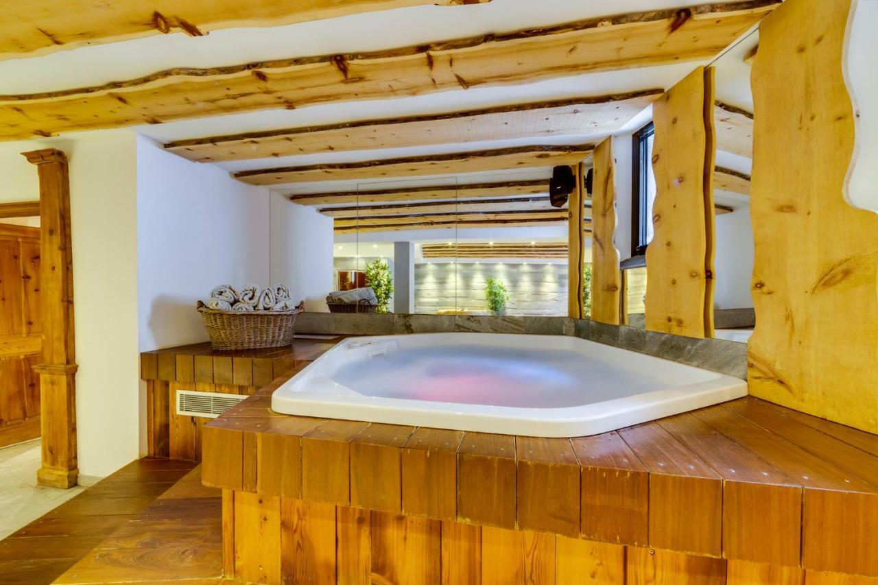 Chalet Hotel Du Fornet Val-d'Isere Exterior photo